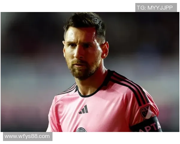 足球场上的旋律：足球明星亲自演绎的那些经典歌曲与音乐背后的故事